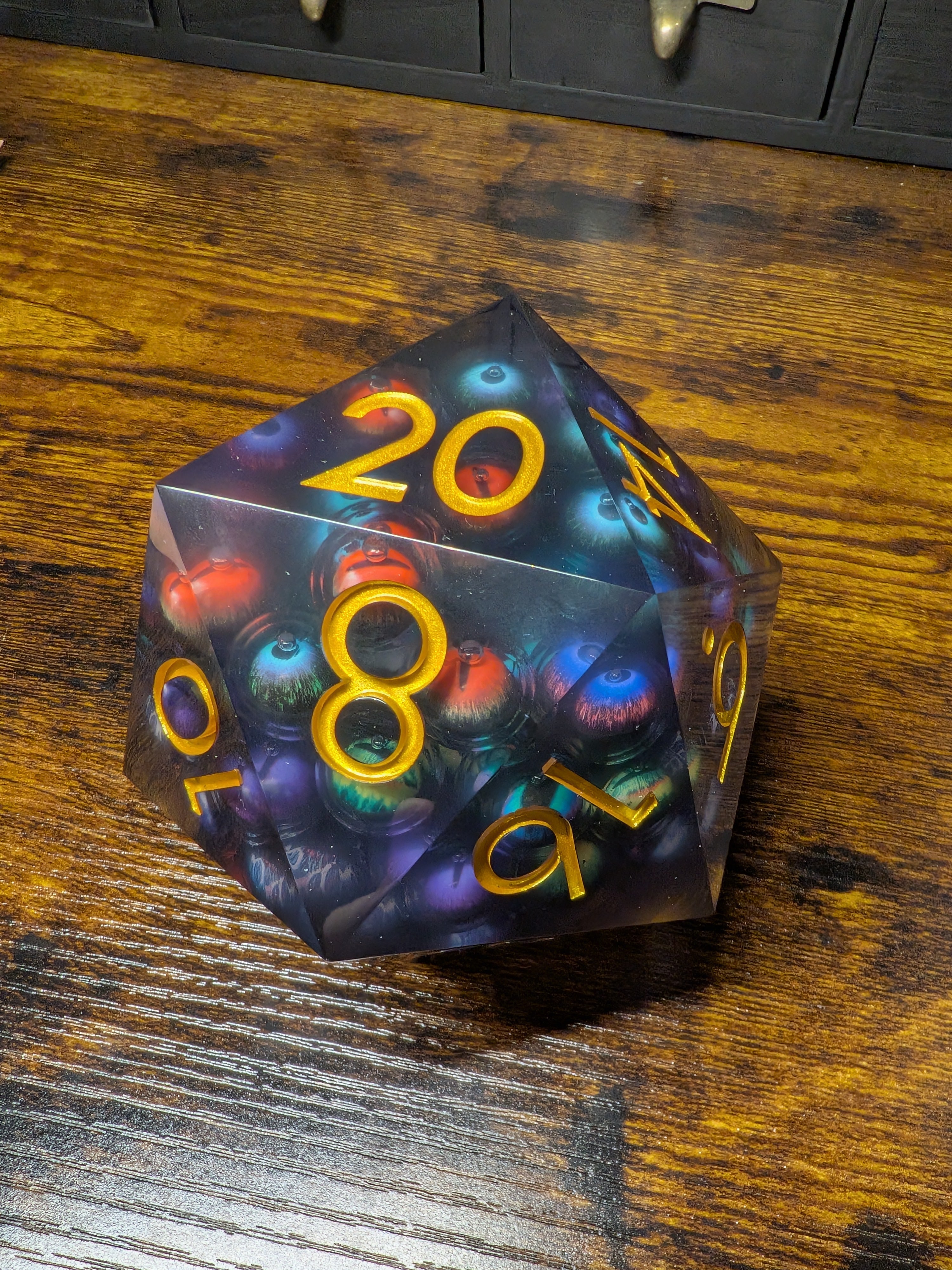 Eyes of Madness 85mm Chonk D20